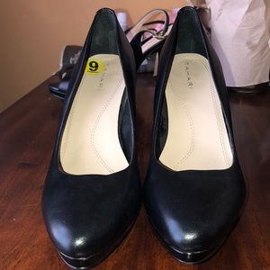 Tahari Heels